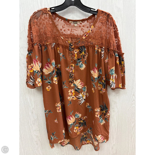Top Short Sleeve By Clothes Mentor In Floral Print, Size: M