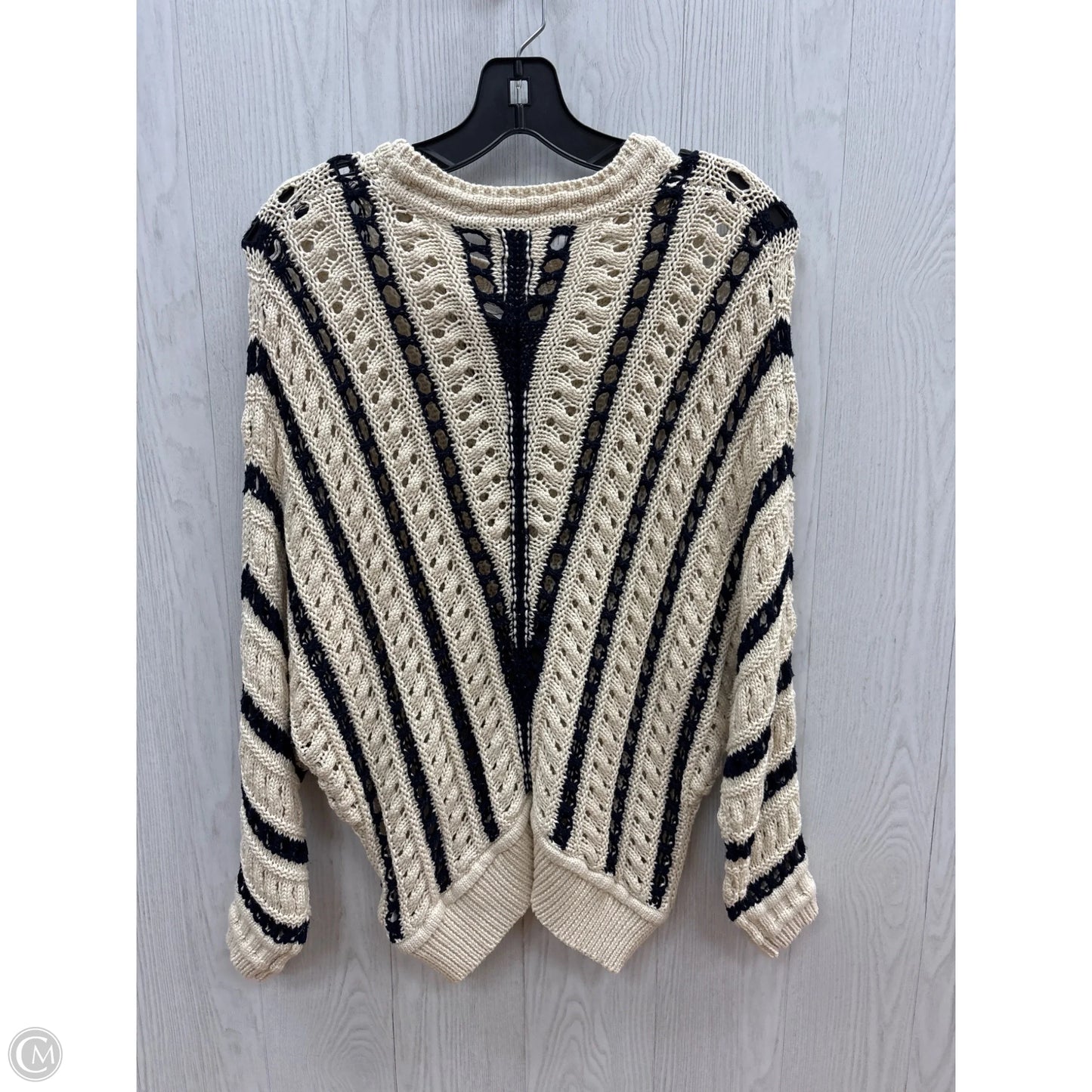 Sweater By Clothes Mentor In Cream, Size: S