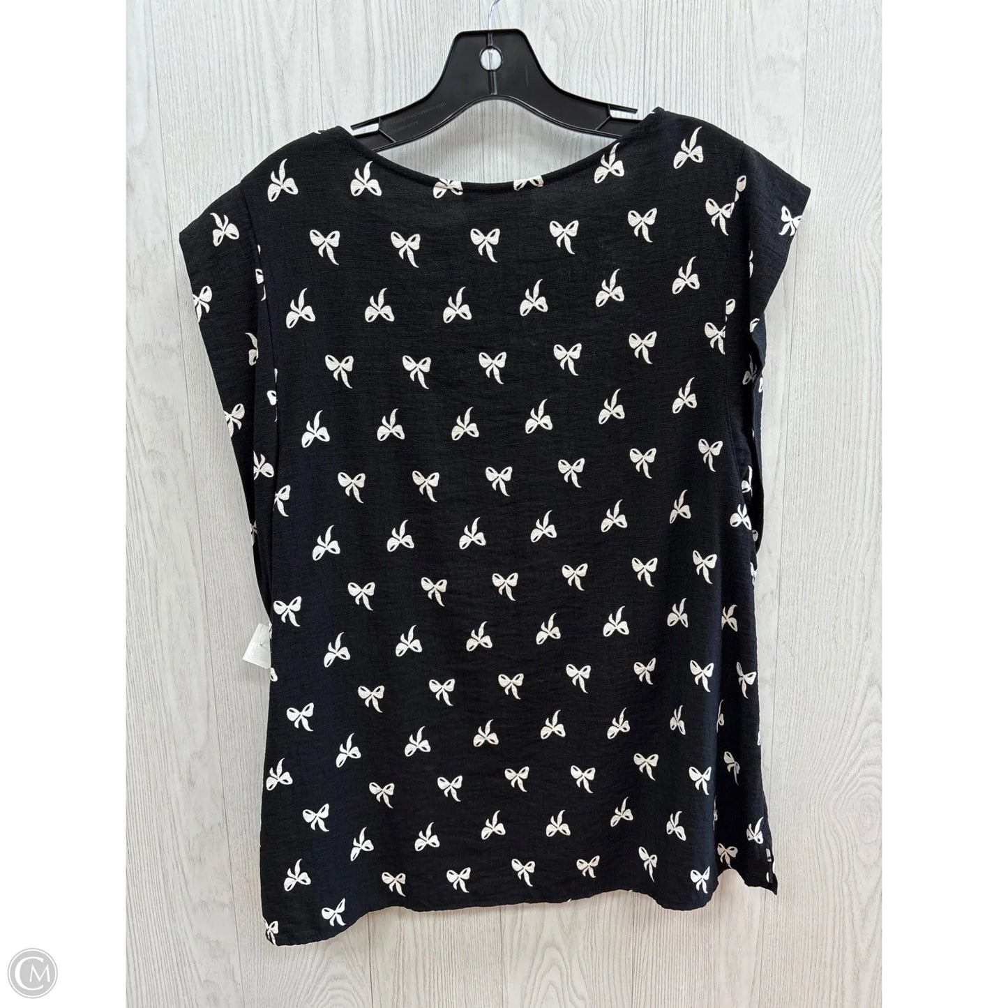 Top Short Sleeve By Clothes Mentor In Black, Size: Xl