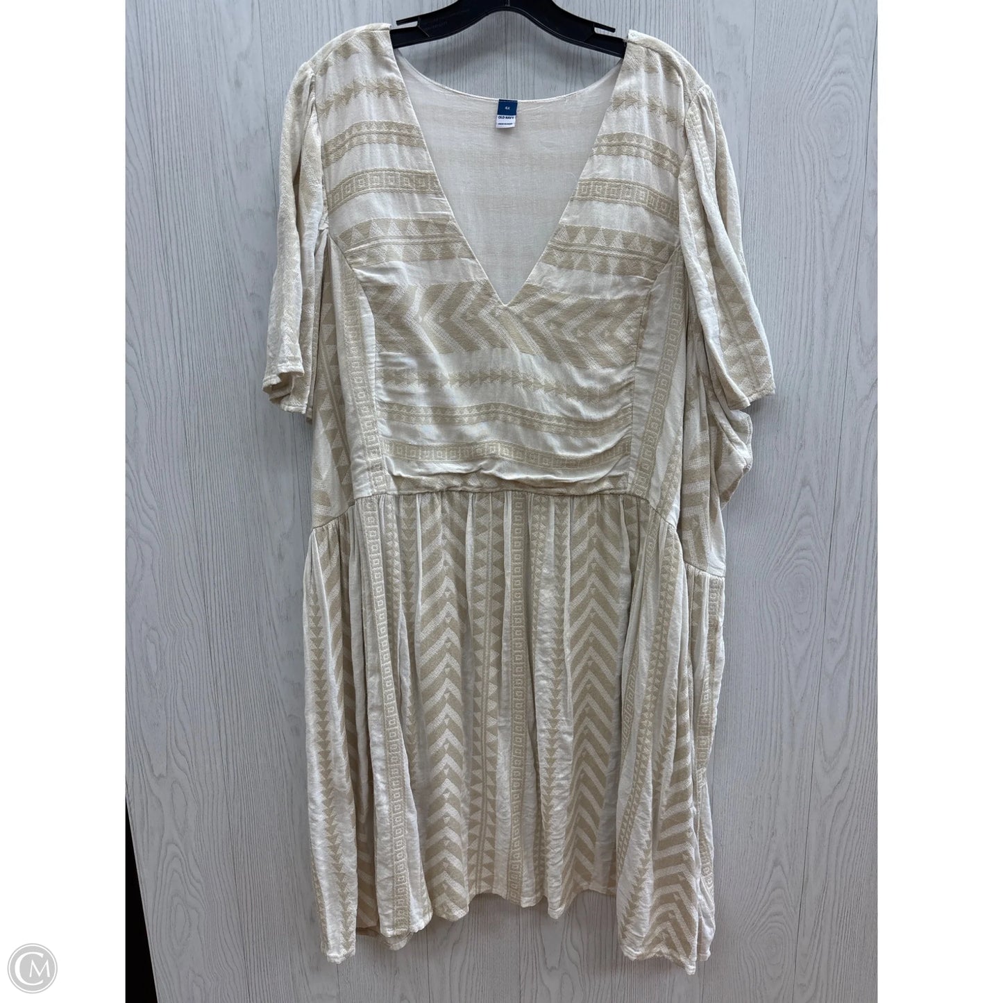 Dress Casual Short By Old Navy In Tan & White, Size: 4x