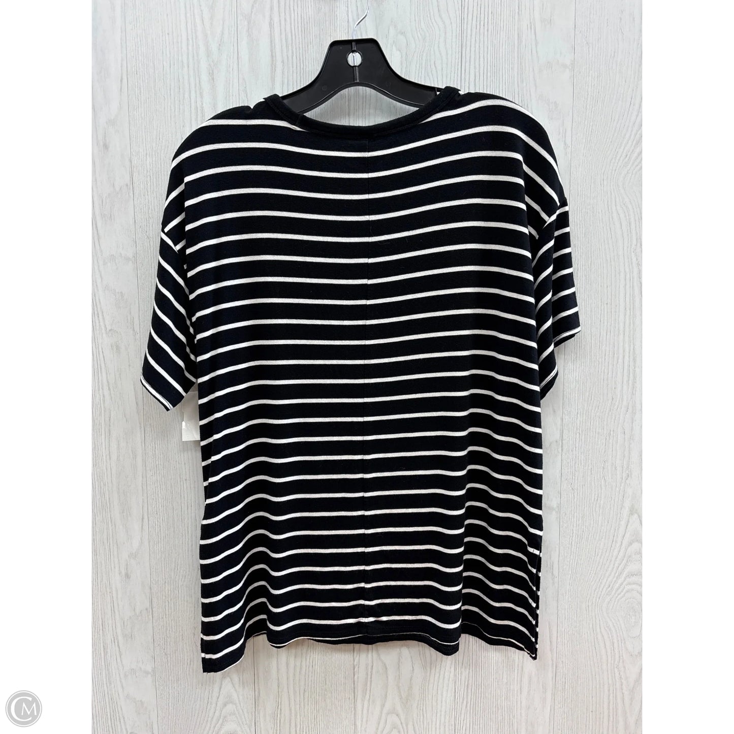 Top Short Sleeve Basic By Old Navy In Black & White, Size: Xs