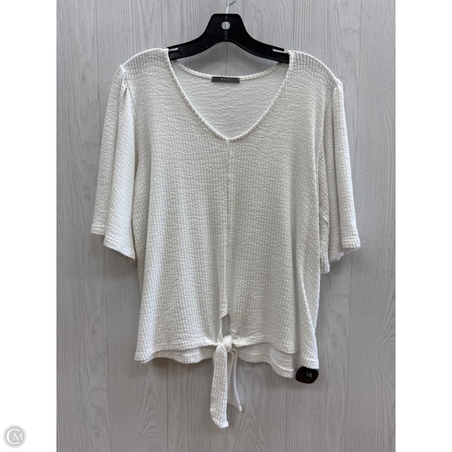 Top Short Sleeve By Clothes Mentor In White, Size: S