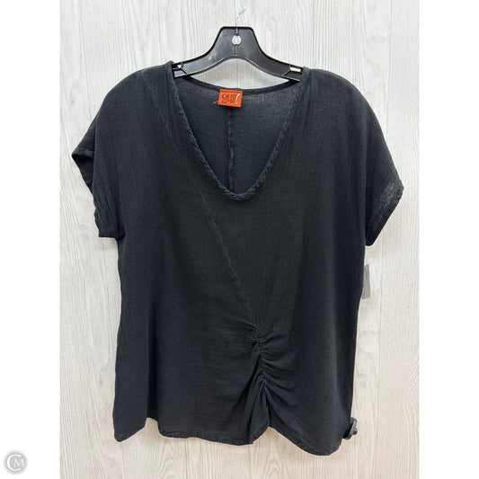 Top Short Sleeve By Oh My Gauze In Black, Size: M