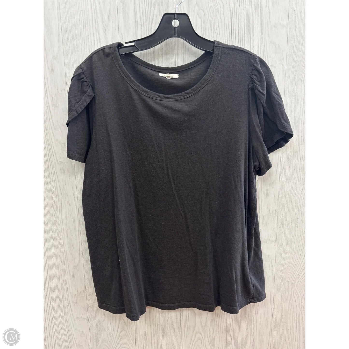 Top Short Sleeve By Maurices In Grey, Size: L