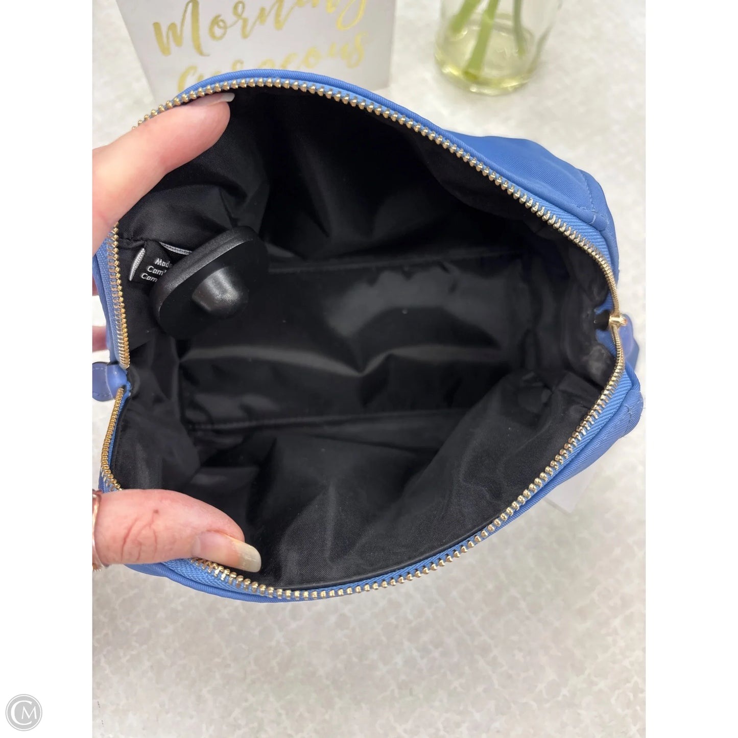 Makeup Bag Designer By Kate Spade, Size: Medium
