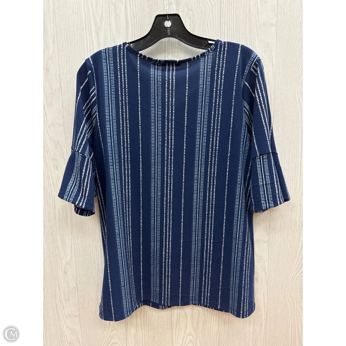 Top Short Sleeve By Clothes Mentor In Blue & White, Size: M