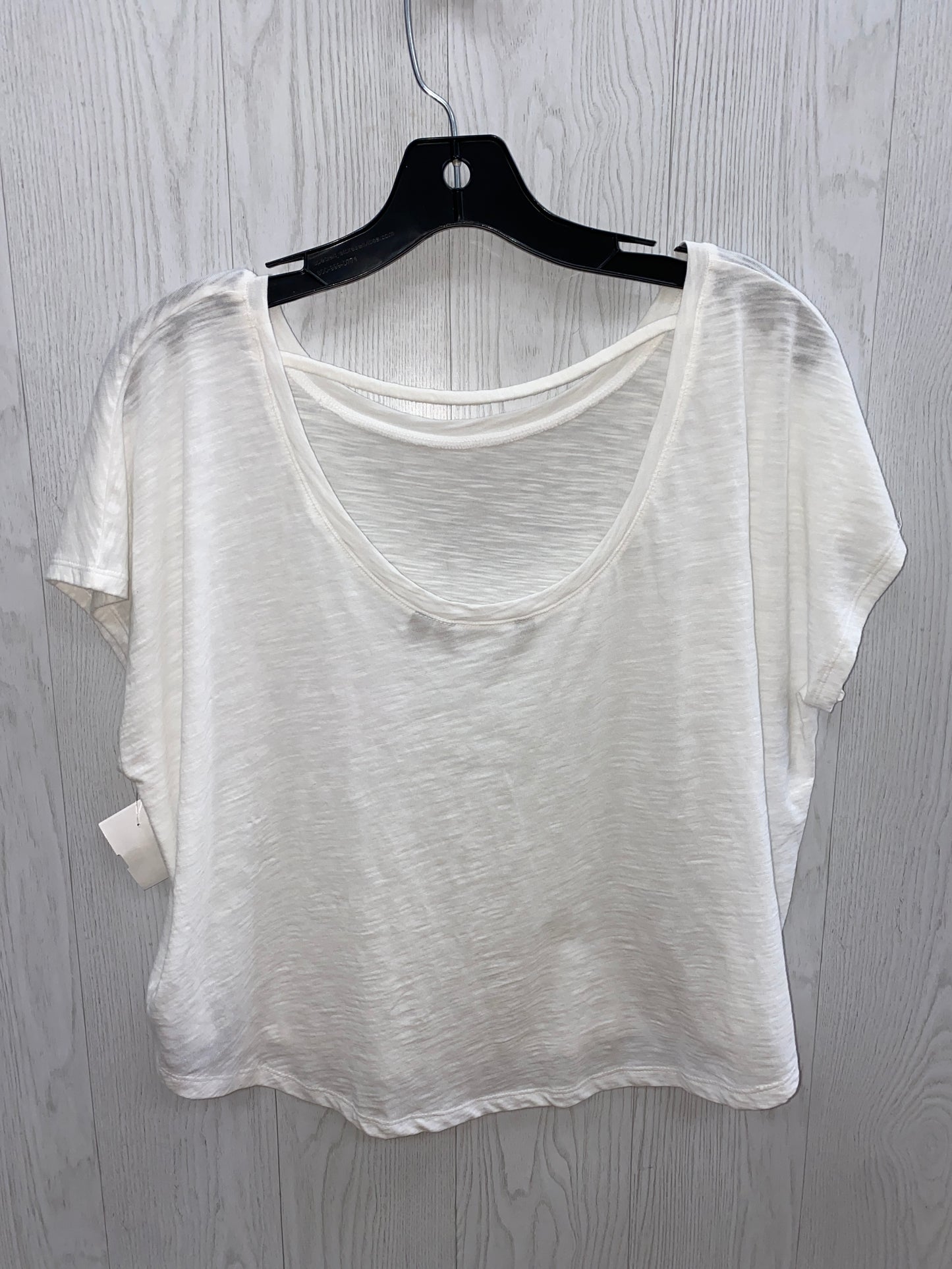 Athletic Top Short Sleeve By Athleta In White, Size: M