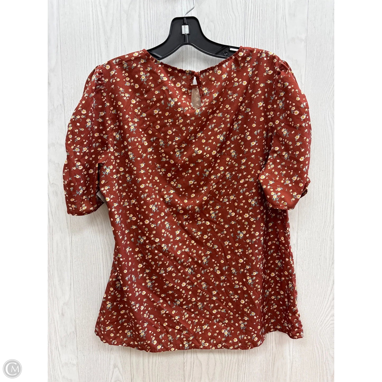 Top Short Sleeve By Clothes Mentor In Floral Print, Size: M