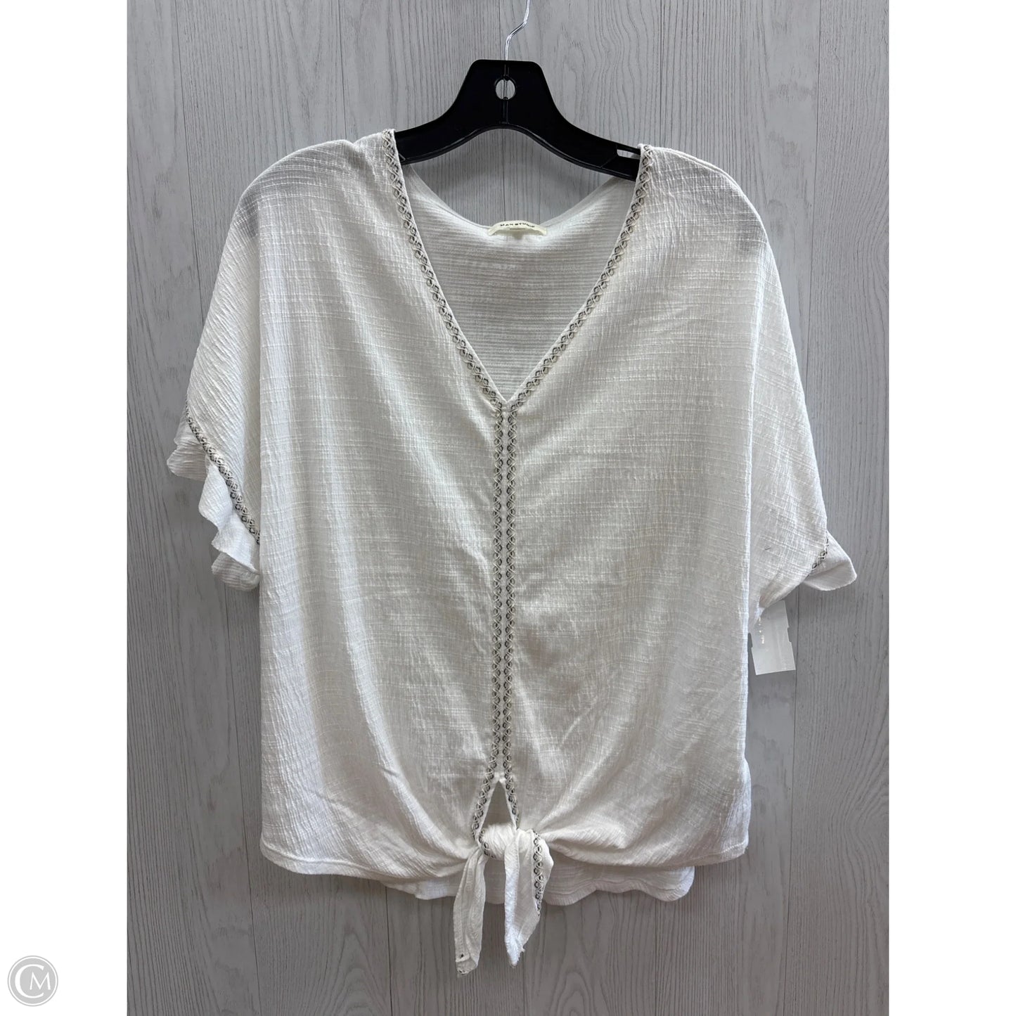 Top Short Sleeve By Max Studio In White, Size: 1x