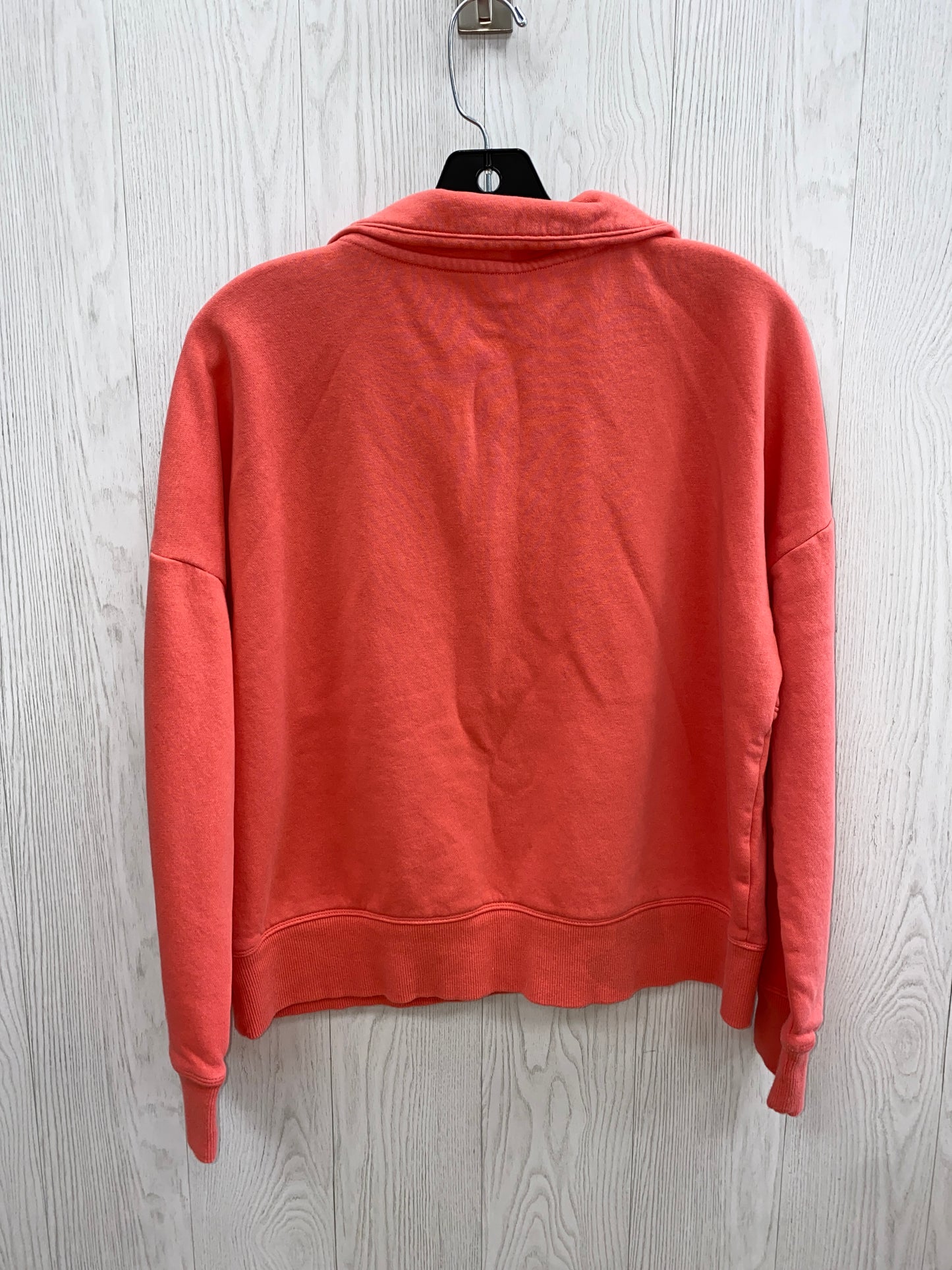 Athletic Sweatshirt Crewneck By Under Armour  Size: M