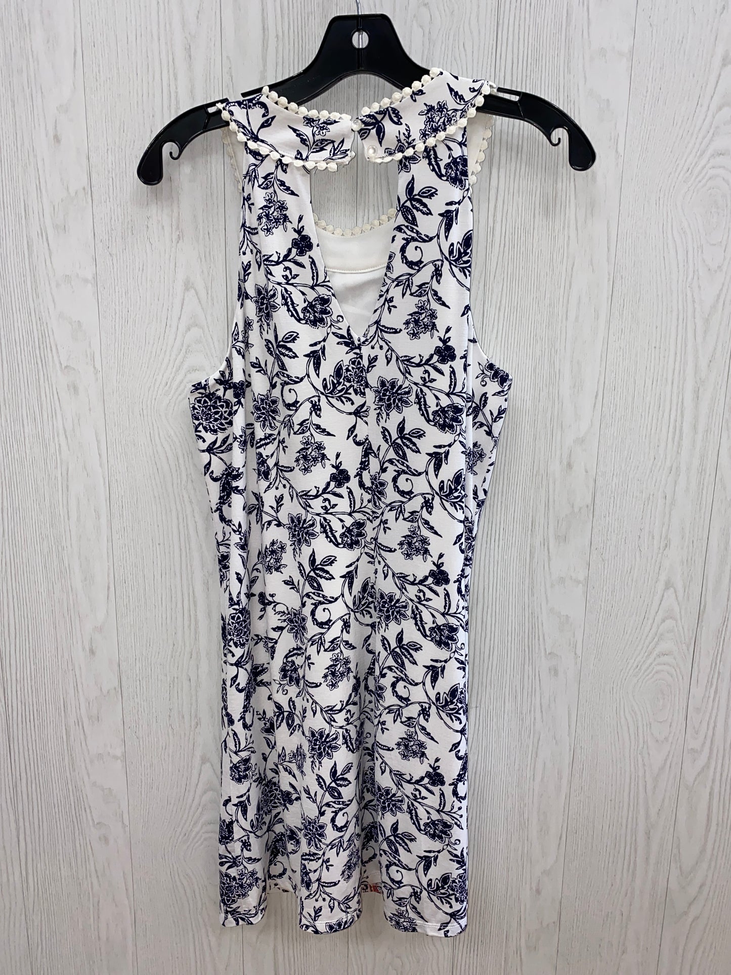 Blue & White Dress Casual Short Clothes Mentor, Size L