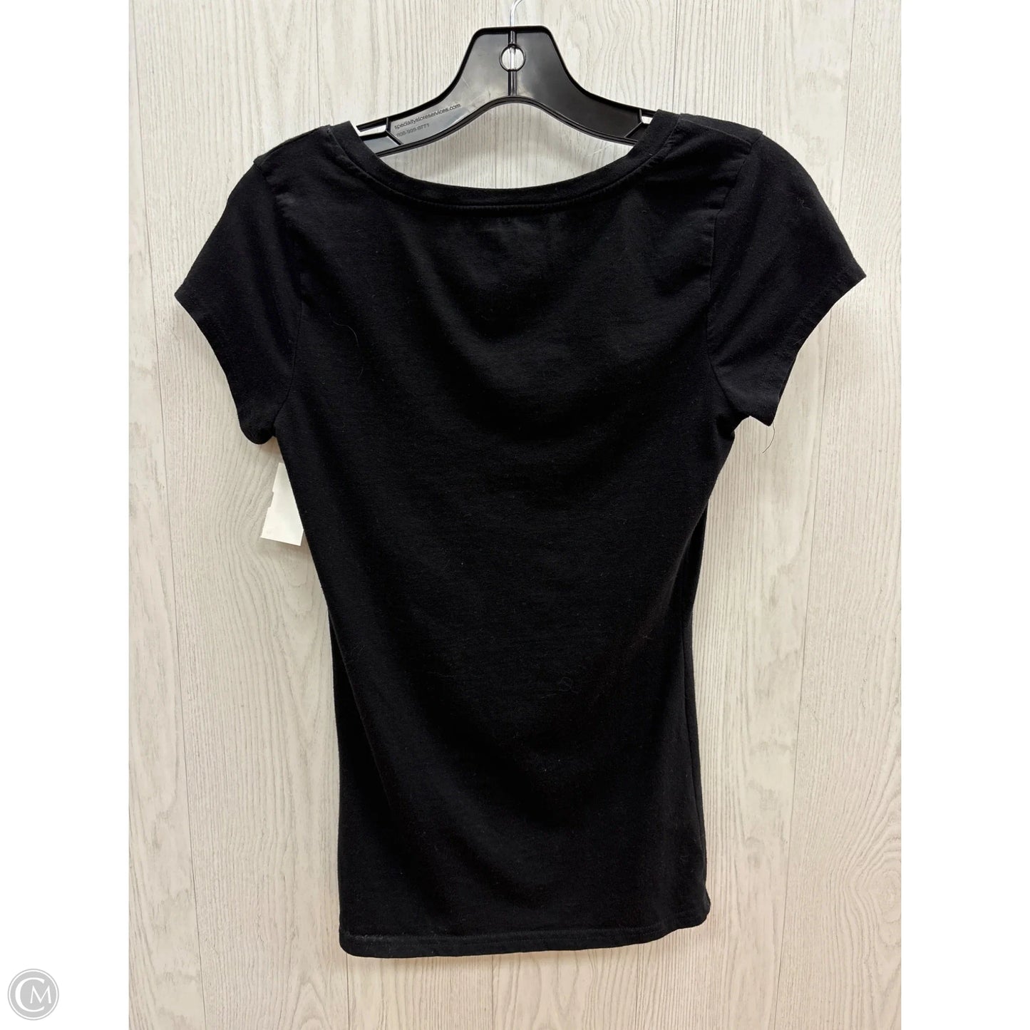 Top Short Sleeve By Clothes Mentor In Black, Size: M