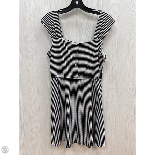 Dress Casual Short By Copper Key In Striped Pattern, Size: M